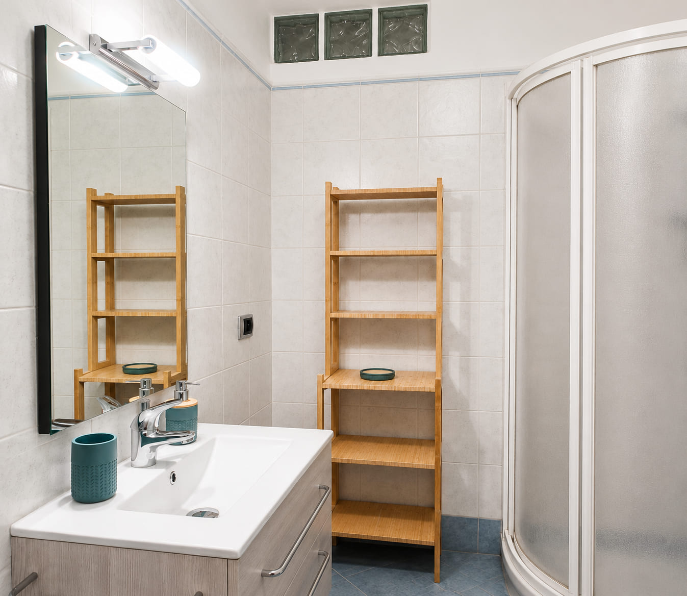 Bagno con doccia